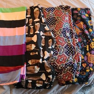 4 Tall and Curvy Lularoe Leggings